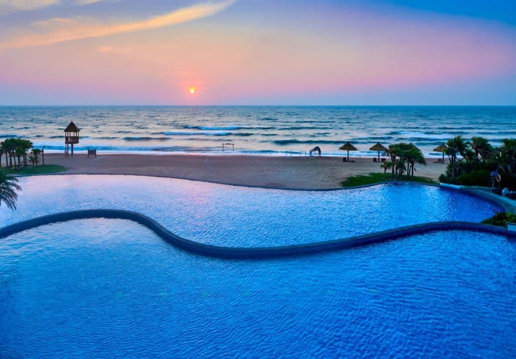 Dusit Thani Shuangyue Bay Resort Huizhou Huidong Dış mekan fotoğraf